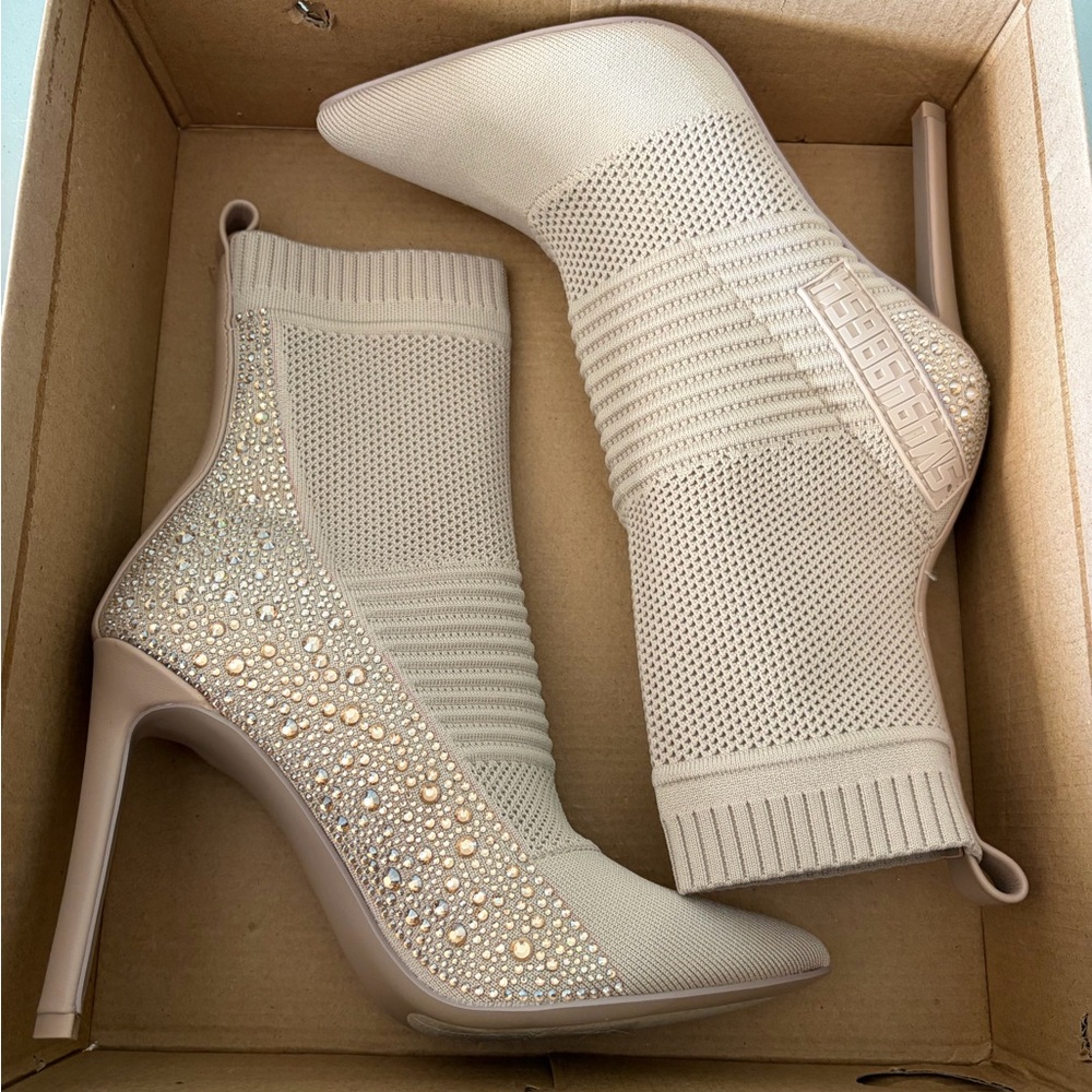 Steve Madden Maxwelle Beige/Blush Stiletto Ankle Boots